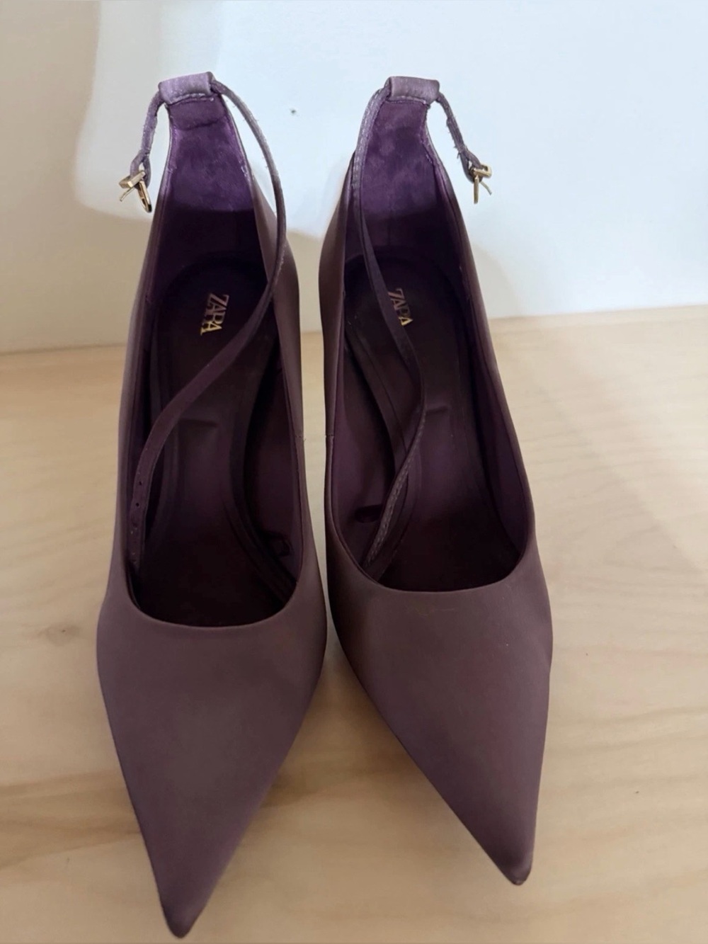 Zara Pointed Toe Ankle Strap Heels in Deep Purple EU 39